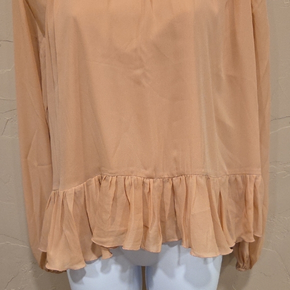 Abercrombie & Fitch Peach Blouse with Ruffle Hem Size Small NWOT ON SALE NOW! - Picture 5 of 5